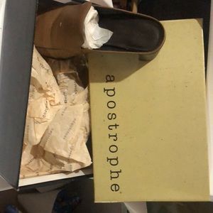 Adorable apostrophe size 7M slides with 2.5 inch stacked heel in light brown .